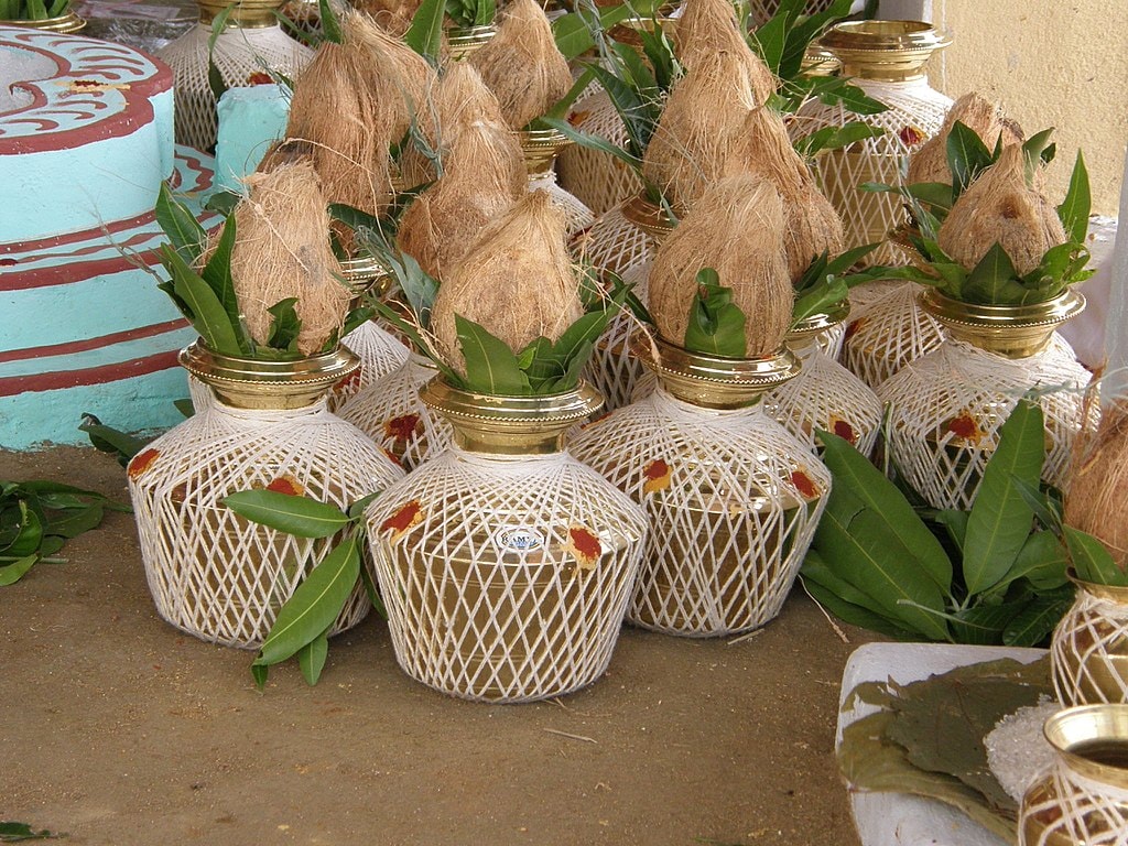 SIGNIFICANCE OF COCONUT IN HINDUISM-A MUST RITUAL FOR EVERY NEW BEGINNING